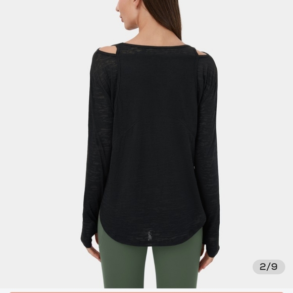 HALARA Black top. - Picture 3 of 3